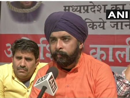 ಕಮಲ್ ರನ್ನು ಸಿಎಂ ಪಟ್ಟದಿಂದ ಕೆಳಗಿಳಿಸಿ : ಹಿಗ್ಗಾಮುಗ್ಗಾ ಟೀಕಿಸಿದ ಬಗ್ಗಾ