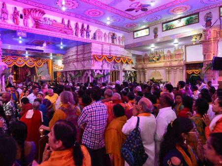 ಮೈಸೂರಿನಲ್ಲಿ ವೈಕುಂಠ ಏಕಾದಶಿ ಸಡಗರ: ಭಕ್ತಾದಿಗಳಿಗೆ ವಿಶೇಷ ದ್ವಾರದಲ್ಲಿ ಪ್ರವೇಶ