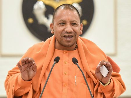 ರಾಜಕೀಯ ಪ್ರಾಮುಖ್ಯಕ್ಕಾಗಿ ಗೋತ್ರ, ಜನಿವಾರ ತೋರಿಸ್ತಿದ್ದಾರೆ: ಯೋಗಿ ಟಾಂಗ್