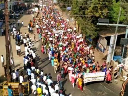 ನಾಪತ್ತೆಯಾದ 7 ಮೀನುಗಾರರ ಪತ್ತೆಗೆ ಒತ್ತಾಯಿಸಿ ಉಡುಪಿಯಲ್ಲಿ ಬೃಹತ್ ಪ್ರತಿಭಟನೆ