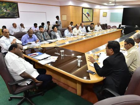 ಶೀಘ್ರವೇ ಆದಿವಾಸಿ ಕುಟುಂಬಗಳ ಪ್ರದೇಶಕ್ಕೆ ಭೇಟಿ : ಎಚ್‌ಡಿಕೆ