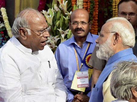 ಆಪರೇಷನ್ ಕಮಲ: ಪ್ರಧಾನಿ ಮೋದಿಗೆ ಖರ್ಗೆ 'ಕ್ಲಾಸ್' ತೆಗೆದುಕೊಂಡ್ರಾ?