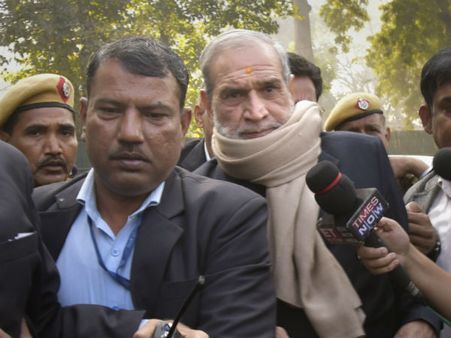 ಸಿಖ್ ದಂಗೆ: ಕೋರ್ಟಿಗೆ ಶರಣಾದ ಮಾಜಿ ಕಾಂಗ್ರೆಸ್ ಮುಖಂಡ ಸಜ್ಜನ್ ಕುಮಾರ್