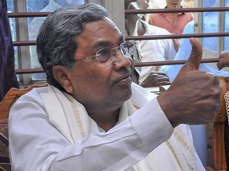 ಪರಿಷ್ಕೃತ ಪಠ್ಯ ಪುಸ್ತಕದಲ್ಲಿನ ತಿದ್ದುಪಡಿ; ಸಿದ್ದರಾಮಯ್ಯ ಗರಂ