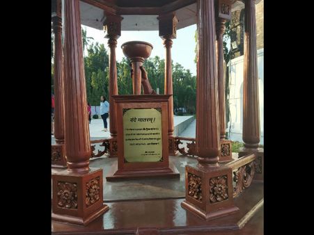 ದೇಶಭಕ್ತಿ ಎಲ್ಲಾ ಬದ್ನೆಕಾಯಿ ಅನ್ನೋರು ಅಂಡಮಾನ್ ನೋಡಬೇಕು