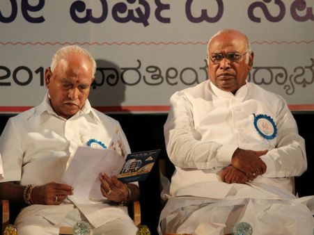 ಎದುರೆದುರು ಬಂದಾಗ, ಅಕ್ಕಪಕ್ಕದಲ್ಲಿ ಕುಳಿತಾಗ ಮಾತಿಲ್ಲ ಕಥೆಯಿಲ್ಲ!