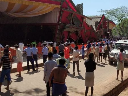 ಧರ್ಮಸ್ಥಳದಲ್ಲಿ ಪಂಚ ಮಹಾವೈಭವದ ಮುಖ್ಯ ವೇದಿಕೆ ಕುಸಿತ:ನಾಲ್ವರಿಗೆ ಗಾಯ