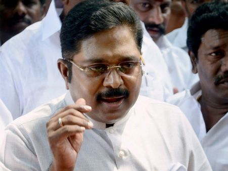 ದಿನಕರನ್ ಗೆ ಹಿನ್ನಡೆ, ಪ್ರೆಶರ್ ಕುಕ್ಕರ್ ಚಿಹ್ನೆ ನೀಡಲು ಸುಪ್ರೀಂ ನಕಾರ