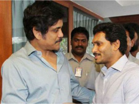 ಕುತೂಹಲ ಕೆರಳಿಸಿದ ಜಗನ್ಮೋಹನ್ ರೆಡ್ಡಿ-ನಾಗಾರ್ಜುನ ಭೇಟಿ