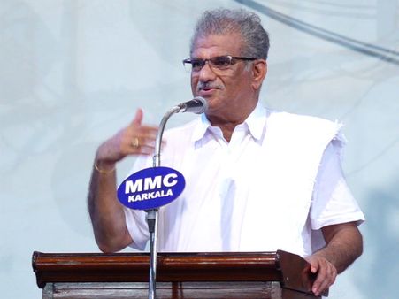 ಧರ್ಮಸ್ಥಳದಲ್ಲಿ ವೇದಿಕೆ ಕುಸಿತ: ಜ್ಯೋತಿಷಿಗಳ ಮಾತು ನಿಜವಾಗಿದೆ ಎಂದ ಡಾ.ಹೆಗ್ಗಡೆ