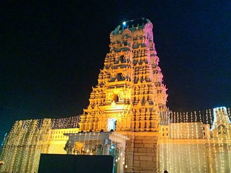 ತಿ.ನರಸೀಪುರ ಕುಂಭ ಮೇಳ: ಜನಮನ ಸೆಳೆದ ದೀಪಾಲಂಕಾರ