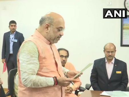 ಬಿಜೆಪಿ ಅಭ್ಯರ್ಥಿಯಾಗಿ ಗಾಂಧಿನಗರದಿಂದ ನಾಮಪತ್ರ ಸಲ್ಲಿಸಿದ ಅಮಿತ್ ಶಾ