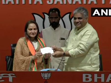 ಅಧಿಕೃತವಾಗಿ ಬಿಜೆಪಿ ಸೇರಿದ ನಟಿ ಜಯಪ್ರದ, ಮಾಜಿ ದೋಸ್ತಿ ವಿರುದ್ಧ ಕಣಕ್ಕೆ?