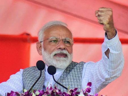 ಭಾರತ ಮೊದಲು, ಕುಟುಂಬ ಆಮೇಲೆ: ಮೋದಿ ಬ್ಲಾಗ್ ನಲ್ಲಿ ಕಾಂಗ್ರೆಸ್ ಗೆ ಛಾಟಿ!