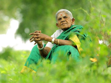 ಸಾಲುಮರದ ತಿಮ್ಮಕ್ಕ ಸೇರಿ 12 ಸಾಧಕಿಯರು ಭೂಮಿಕಾ ಪ್ರಶಸ್ತಿಗೆ ಆಯ್ಕೆ