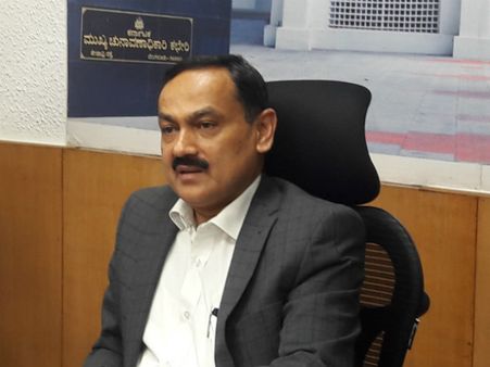 ಕರ್ನಾಟಕದಲ್ಲಿ ಲೋಕ ಸಮರ: ಚುನಾವಣಾ ಆಯುಕ್ತರಿಂದ ಸುದ್ದಿಗೋಷ್ಠಿ