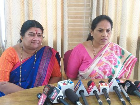 ಅಂಬರೀಶ್ ಸತ್ತಾಗ ರೇವಣ್ಣ ಹಾಕಿದ್ದು ಮೊಸಳೆ ಕಣ್ಣೀರಾ:ಶೋಭಾ ಕರಂದ್ಲಾಜೆ ಪ್ರಶ್ನೆ