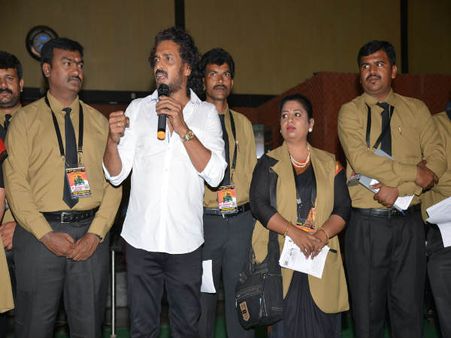 ತಮ್ಮ ಪಕ್ಷದ ಅಭ್ಯರ್ಥಿಗಳನ್ನು ಪರಿಚಯಿಸಿದ ಉಪೇಂದ್ರ