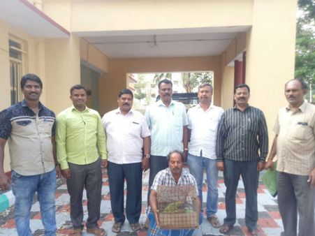 ಕಾರಾಪುರದಲ್ಲಿ ಗಿಳಿಗಳ ಅಕ್ರಮ ಮಾರಾಟಕ್ಕೆ ಯತ್ನಿಸಿದ ಆರೋಪಿಯ ಬಂಧನ