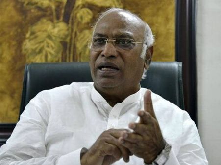 ಟಿಕೆಟ್ ಕೊಟ್ಟರೆ ವಾರಣಾಸಿಯಿಂದ ಸ್ಪರ್ಧೆ: ಮಲ್ಲಿಕಾರ್ಜುನ ಖರ್ಗೆ