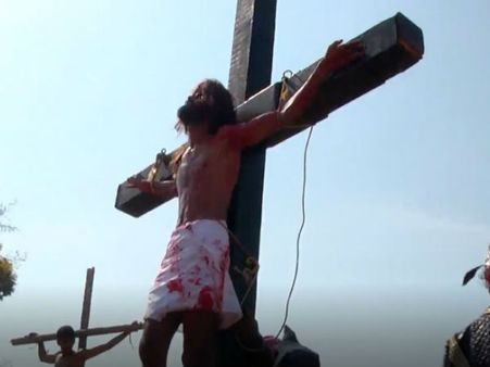 ಉಡುಪಿಯ ಸೇಕ್ರೆಡ್ ಹಾರ್ಟ್ ಚರ್ಚ್ ನಲ್ಲಿ ವಿಶಿಷ್ಟ ರೀತಿಯಲ್ಲಿ ಗುಡ್ ಫ್ರೈಡೇ ಆಚರಣೆ