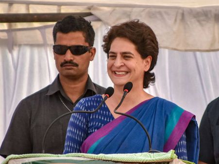 ವಾರಣಾಸಿಯಲ್ಲಿ ಸ್ಪರ್ಧಿಸಲ್ಲ ಎಂದು ಪ್ರಿಯಾಂಕಾ ಬಹಿರಂಗವಾಗಿ ಹೇಳಿಲ್ಲವೇಕೆ?