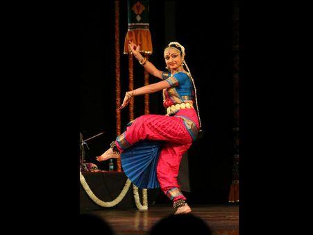 ನೃತ್ಯಗಾರ್ತಿಯರಿಗಿರುವ ರಂಗಪ್ರವೇಶ ಸಂಗೀತಗಾರರಿಗೇಕಿಲ್ಲ?