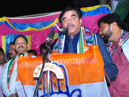 ಮೋದಿಯವರಿಗೆ ತಪ್ಪನ್ನು ಒಪ್ಪಿಕೊಳ್ಳುವ ಮನೋಭಾವವಿಲ್ಲ:ಶತ್ರುಘ್ನ ಸಿನ್ಹಾ