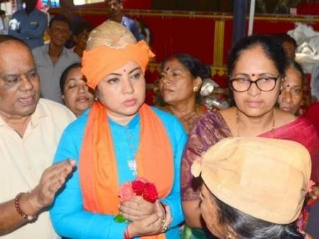 ಸಿನಿಮಾದವರು ಗೆದ್ದು ಸಿಎಂ ಆಗಿದ್ದಾರೆ: ಸಿಎಂ ಹೇಳಿಕೆಗೆ ನಟಿ ತಾರಾ ತಿರುಗೇಟು