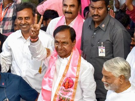 ಸಂಯುಕ್ತ ರಂಗದ ಸೃಷ್ಟಿ ಹಿಂದೆ ಕೆಸಿಆರ್ ಪ್ರಧಾನಿ ಪಟ್ಟದ ಕನಸು...