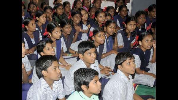 ಮಕ್ಕಳ ಉಚಿತ, ಕಡ್ಡಾಯ ಶಿಕ್ಷಣ ಎಡವಟ್ಟಿನ ಗೋಳು ಕೇಳೋರಿಲ್ಲ