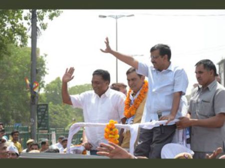 ಚಿತ್ರಗಳು : ದೆಹಲಿಯಲ್ಲಿ ಎಎಪಿ ಅಭ್ಯರ್ಥಿಗಳ ಪರ ಪ್ರಕಾಶ್ ರಾಜ್ ಪ್ರಚಾರ