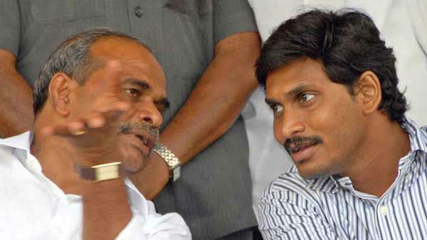 ಮಗನ ಪ್ರಮಾಣವಚನದ ಸುದಿನದಂದು ವೈರಲ್ ಆದ ದಿವಂಗತ ತಂದೆಯ ವಿಡಿಯೋ