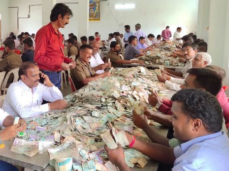 ಕೋಟ್ಯಾಧಿಪತಿಯಾಗಿ ಮುನ್ನಡೆಯುತ್ತಿರುವ ಮಲೆಮಹದೇಶ್ವರ