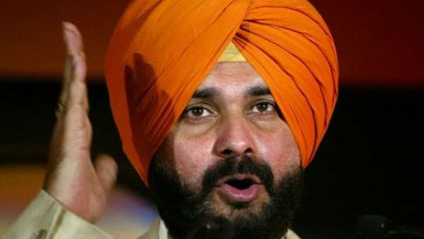 ರಾಹುಲ್ ಗಾಂಧಿ ಫಿರಂಗಿ, ನಾನು AK 47: ಸಿಧು ಸಿಡಿಗುಂಡು!