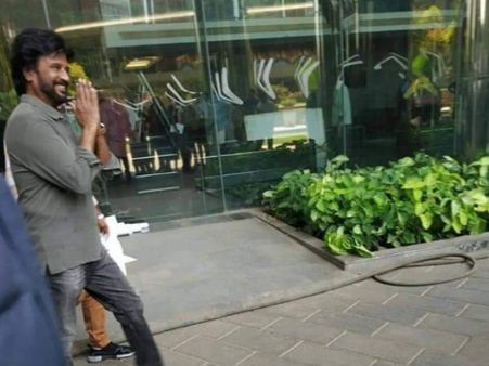 ರಜನೀಕಾಂತ್ ನಟನೆಯ 'ದರ್ಬಾರ್' ಚಿತ್ರೀಕರಣ ವೇಳೆ ಕಲ್ಲೆಸೆತ