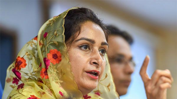 ಮೋದಿ ಸಂಪುಟದ ಶ್ರೀಮಂತ ಸಚಿವರು ಹರ್ಸಿಮ್ರತ್ ಕೌರ್ ಬಾದಲ್!