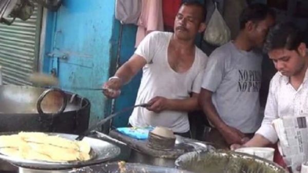 ಉ.ಪ್ರ.ದ ಈ ಕಚೋರಿ ಮಾರಾಟಗಾರನ ಆದಾಯ ವರ್ಷಕ್ಕೆ 60 ಲಕ್ಷದಿಂದ 1 ಕೋಟಿ