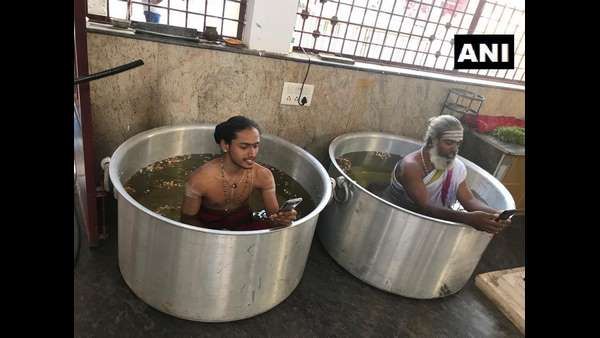 ತಪ್ಪಲೆ ನೀರಿನಲ್ಲಿ ಕುಳಿತು ವರುಣ ಜಪ; ಬ್ರಾಹ್ಮಣ್ಯಕ್ಕೆ ಮಾಡಿದ ಅವಮಾನ: ಅಮ್ಮಣ್ಣಾಯ