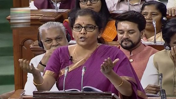 ಕೇಂದ್ರ ಬಜೆಟ್: ಹೊಸ ಬಾಟಲಿಯಲ್ಲಿ ಹಳೇ ವೈನ್ ಎಂದ ಕಾಂಗ್ರೆಸ್!