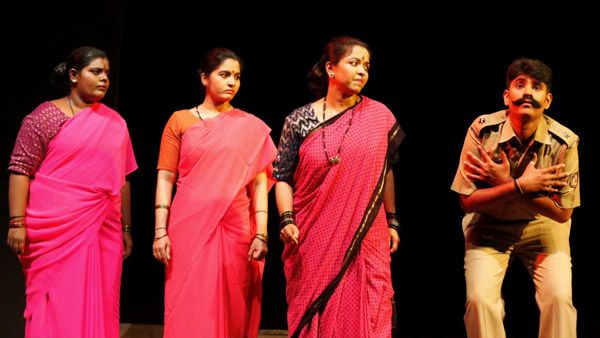 ರಂಗಪಯಣಕ್ಕೆ 10ನೇ ವರ್ಷದ ಸಂಭ್ರಮ , ಕಲಾಕ್ಷೇತ್ರದಲ್ಲಿ ಗುಲಾಬಿ ಗ್ಯಾಂಗ್ 2