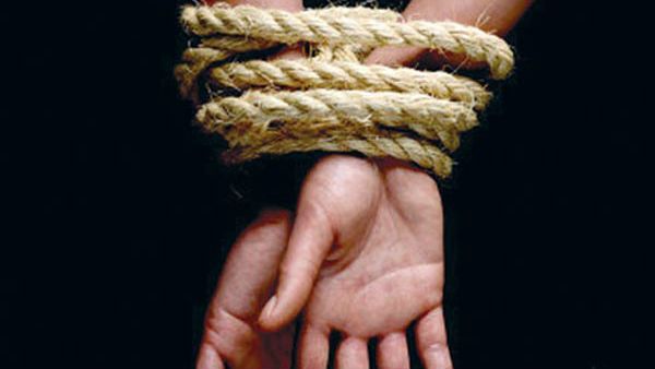 ಬೆಂಗಳೂರಲ್ಲಿ ಕ್ಷುಲ್ಲಕ ಕಾರಣಕ್ಕೆ ಕ್ಯಾಬ್ ಚಾಲಕನ ಅಪಹರಣ