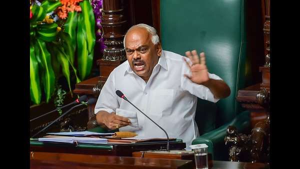 ಶ್ರೀನಿವಾಸಪುರ ಜನರ ಪಾಲಿನ 70 ಎಂ.ಎಂ. ಸಿನೆಮಾ ಹೀರೋ ರಮೇಶ್ ಕುಮಾರ್