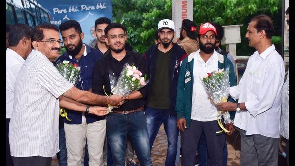 ಕುವೈತ್ ನಲ್ಲಿ ಸಿಲುಕಿಕೊಂಡಿದ್ದ 10 ಯುವಕರು ಮರಳಿ ಮಂಗಳೂರಿಗೆ