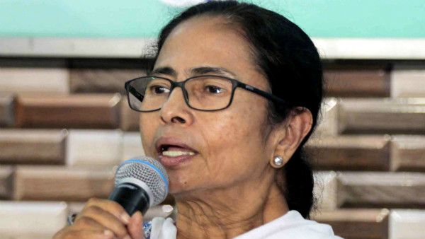 ಕೇಂದ್ರ ಬಜೆಟ್ ಅನ್ನು 'ಚುನಾವಣೆಯ ಉಡುಗೊರೆ' ಎಂದ ಮಮತಾ ಬ್ಯಾನರ್ಜಿ