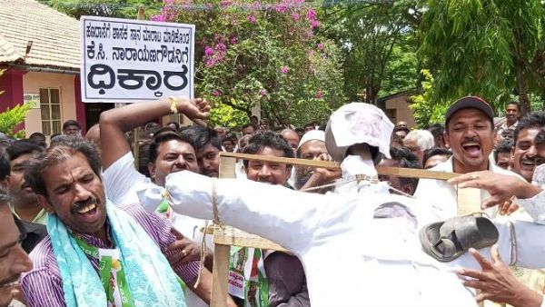 ಶಾಸಕ ನಾರಾಯಣಗೌಡರ ವಿರುದ್ಧ ಜೆಡಿಎಸ್ ಕಾರ್ಯಕರ್ತರ ಪ್ರತಿಭಟನೆ