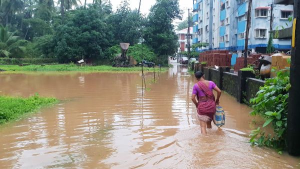 ಉಡುಪಿಯಲ್ಲಿ ಜೋರು ಮಳೆಗೆ ಹಲವು ಮನೆಗಳು ಜಲಾವೃತ