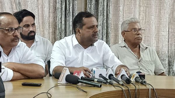 ಆರ್ ಟಿಐ ಮೊಟಕುಗೊಳಿಸಿ ಸರ್ಕಾರ ಜನರ ಹಕ್ಕು ಕಸಿಯುತ್ತಿದೆ- ಯುಟಿ ಖಾದರ್