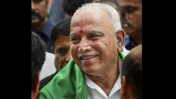 ವಿಶ್ವಾಸಮತ ಯಾಚನೆ: ಯಡಿಯೂರಪ್ಪ ಹೂವಿನ ನಡಿಗೆ