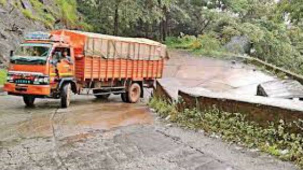 ಆಗುಂಬೆ ಘಾಟಿಯಲ್ಲಿ ಭಾರಿ ವಾಹನಗಳಿಗೆ ನಿರ್ಬಂಧ